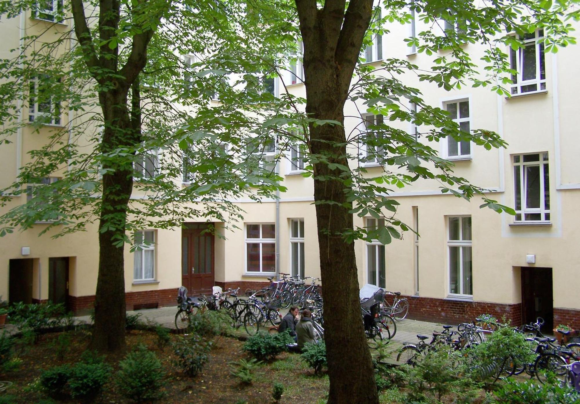 Quiet Courtyard Apartment Berlin Exterior photo